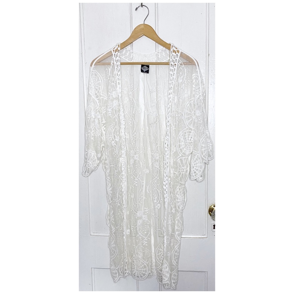 VINTAGE Calstyle size M : Y2K boho floral lace crochet embroidered open cardigan